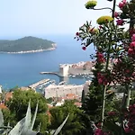 Maria Bilicic 2 3* Ντουμπρόβνικ